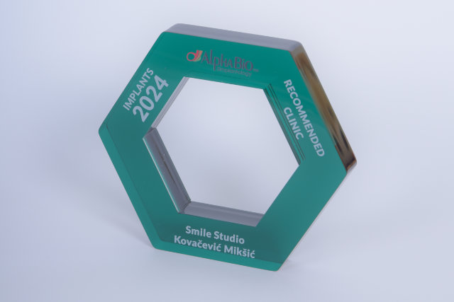 Zubni implantat Rijeka