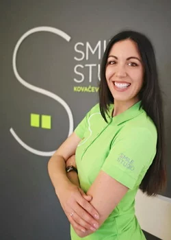 Sara Mrkić-recepcija